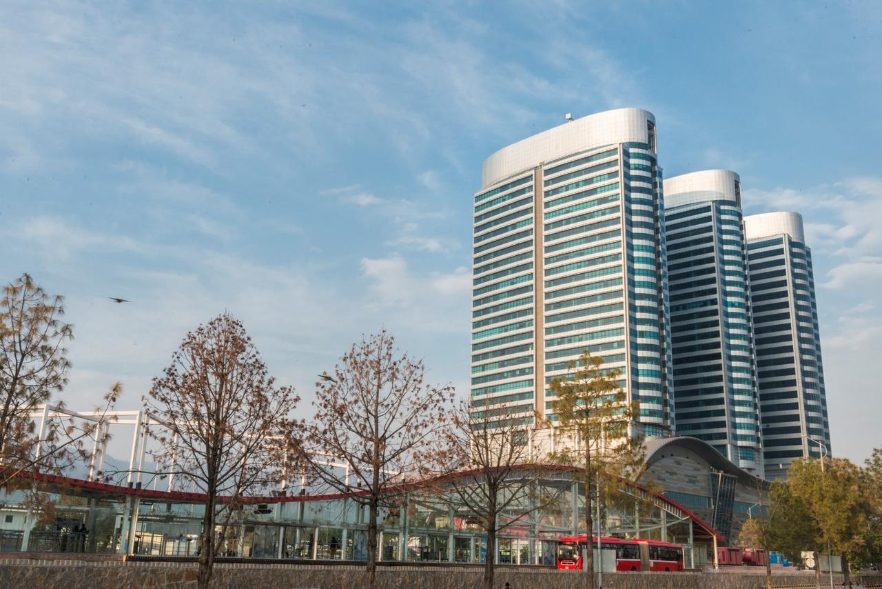 Centaurus Hotel Suites Islamabad Zewnętrze zdjęcie